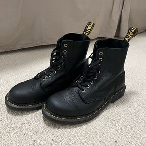Mens BOOTS Dr. Martens - Size 10 US - PASCAL